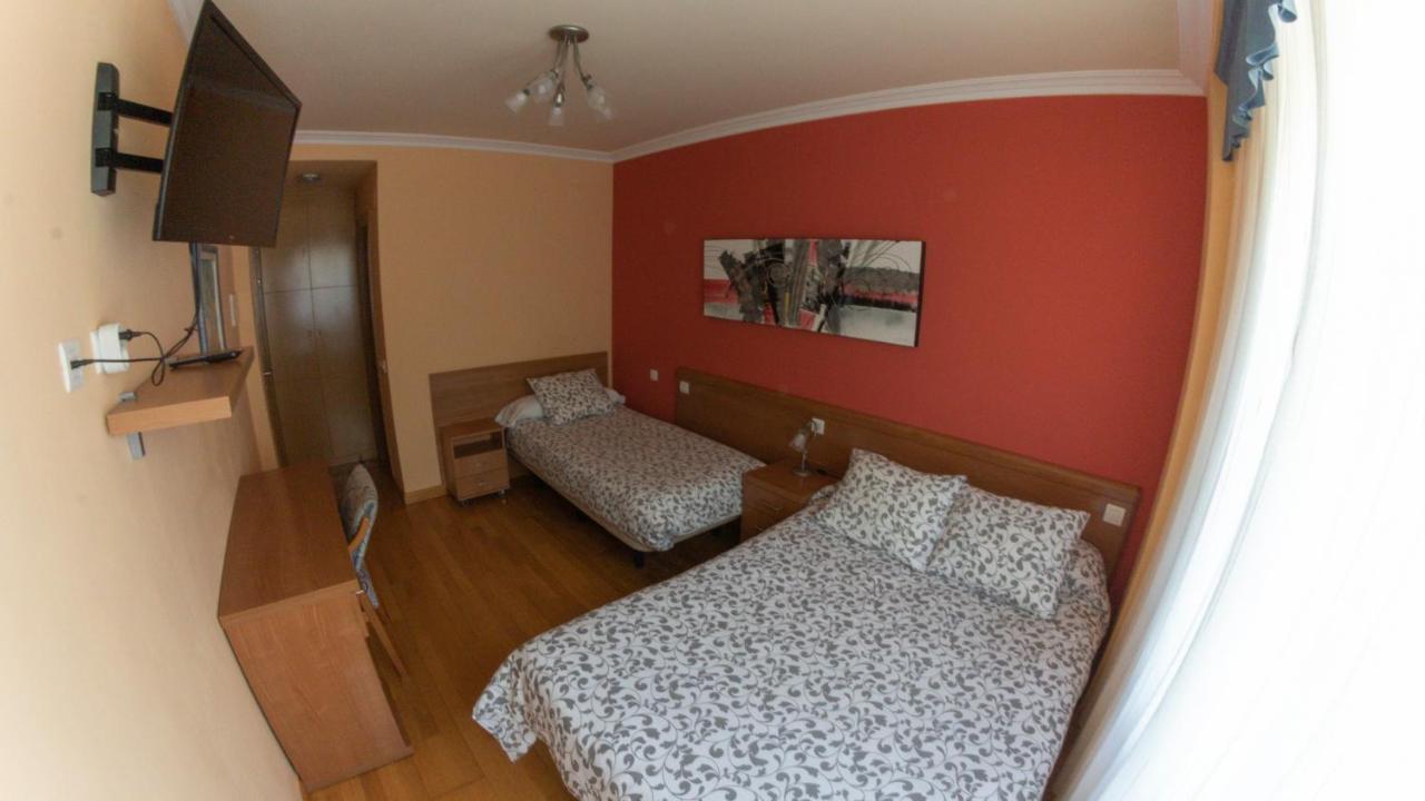 Hostal Santiago 2 Burgo Екстериор снимка