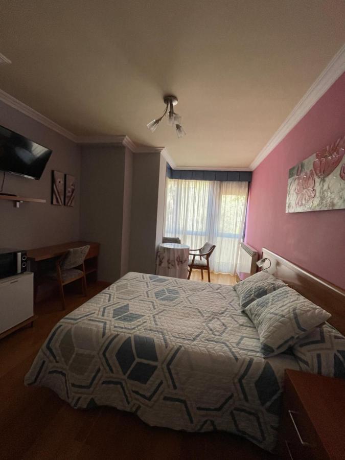Hostal Santiago 2 Burgo Екстериор снимка