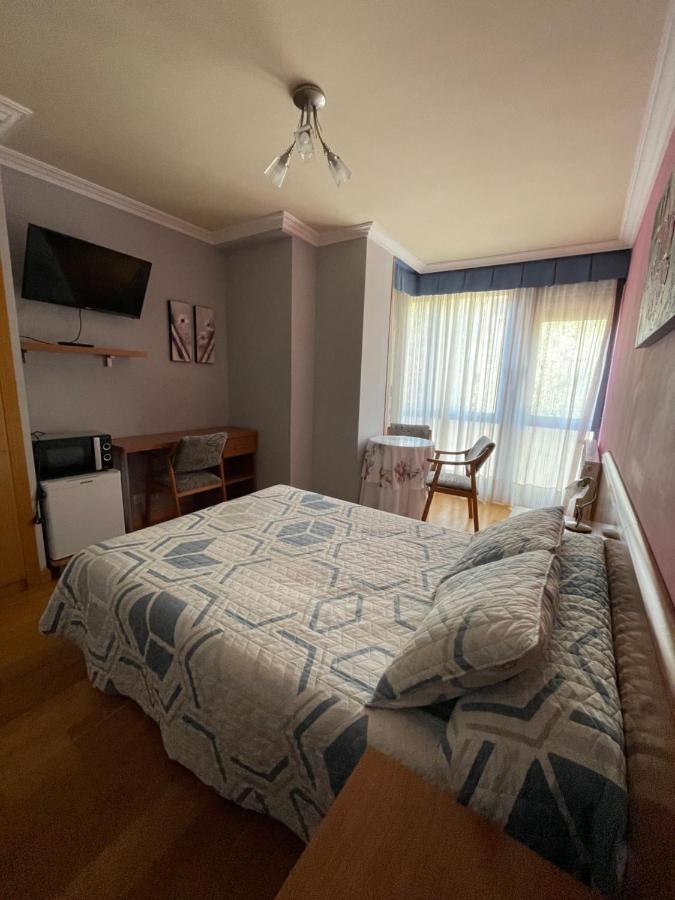 Hostal Santiago 2 Burgo Екстериор снимка