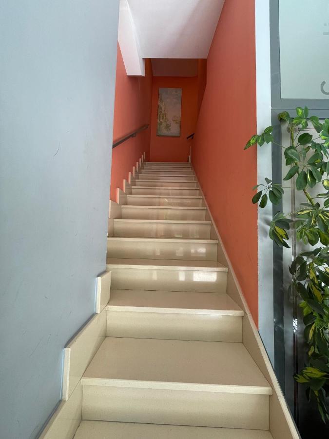 Hostal Santiago 2 Burgo Екстериор снимка