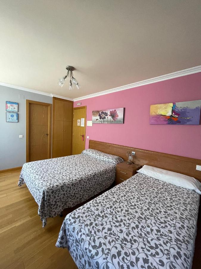 Hostal Santiago 2 Burgo Екстериор снимка