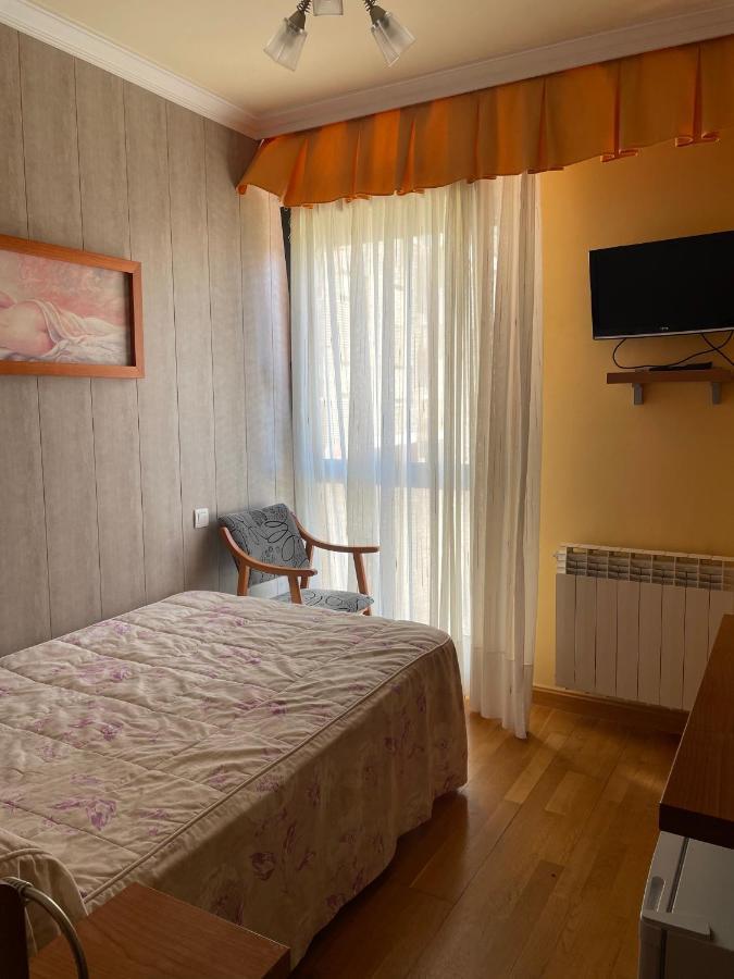 Hostal Santiago 2 Burgo Екстериор снимка